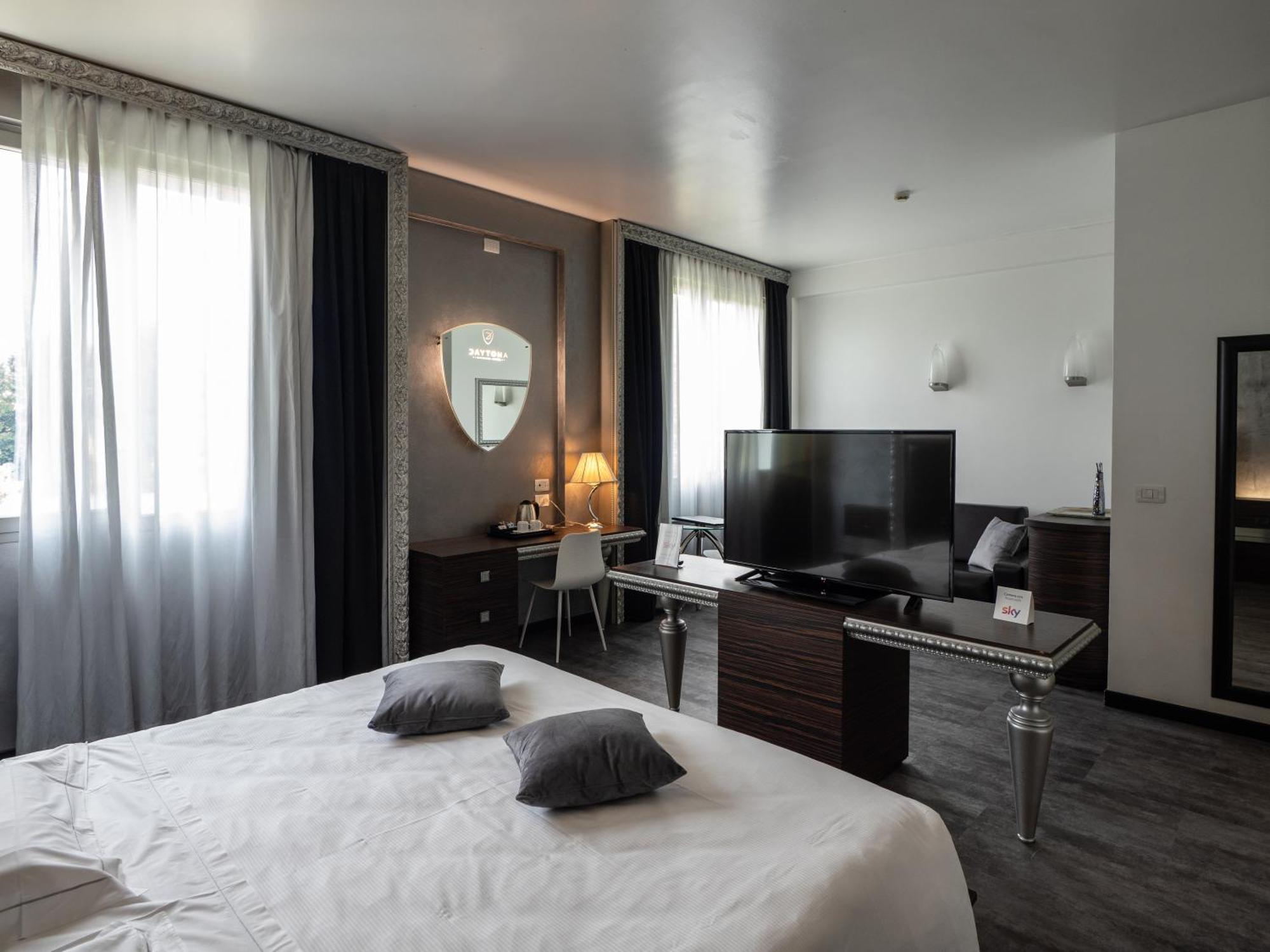 เดย์โทนา บิสซิเนส โฮเทล Hotel โกลเล็คคิโอ ภายนอก รูปภาพ